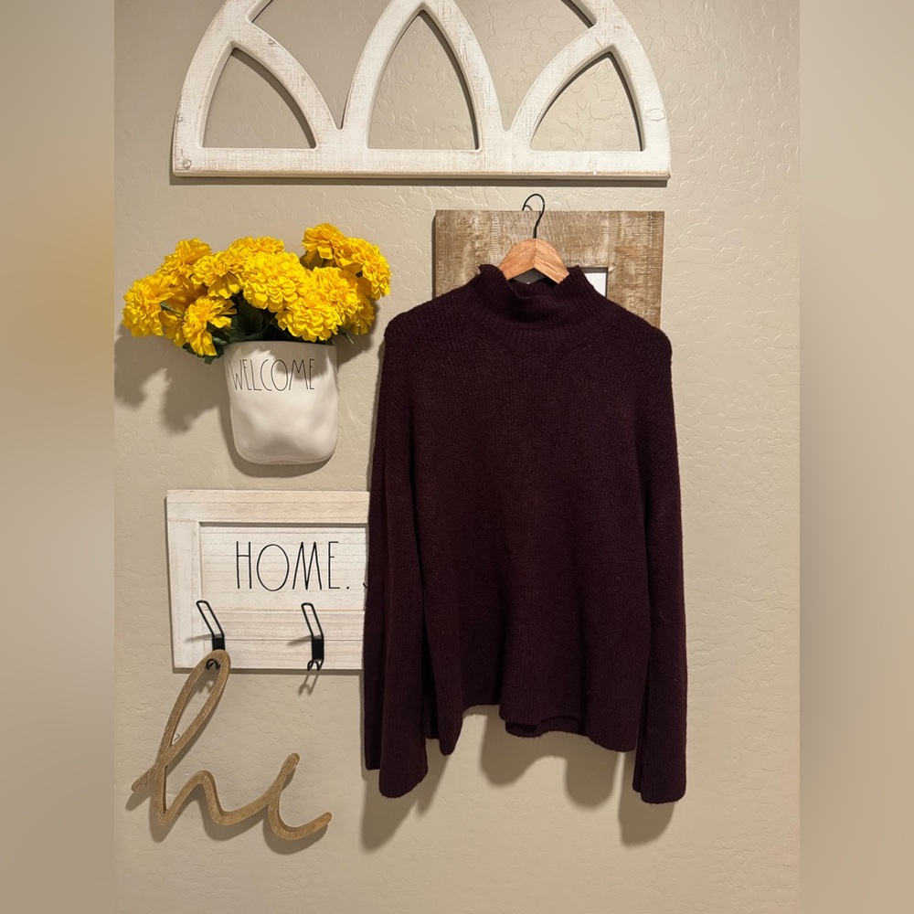 French connection turtle neck sweater size medium oversized